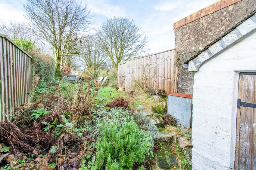 Images for Minions Row, Minions, PL14