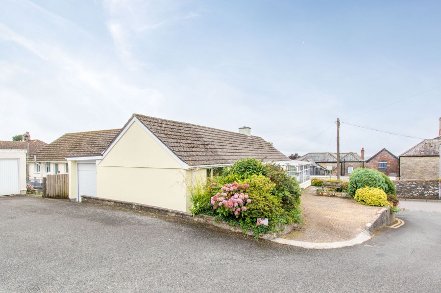 Images for Luxstowe Gardens, Liskeard, PL14